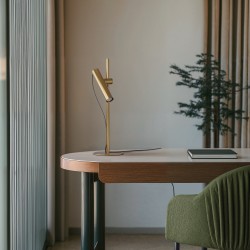 Sobremesa SIENA en acabado latón envejecido1xGU10.16x16x49.8cm|Sulion