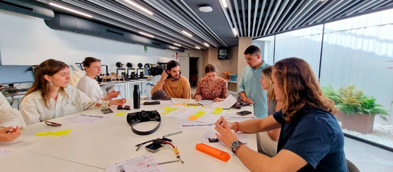 Innovando con Materially y UDIT: Inspiraciones tecnológicas que nos llevan a otra dimensión