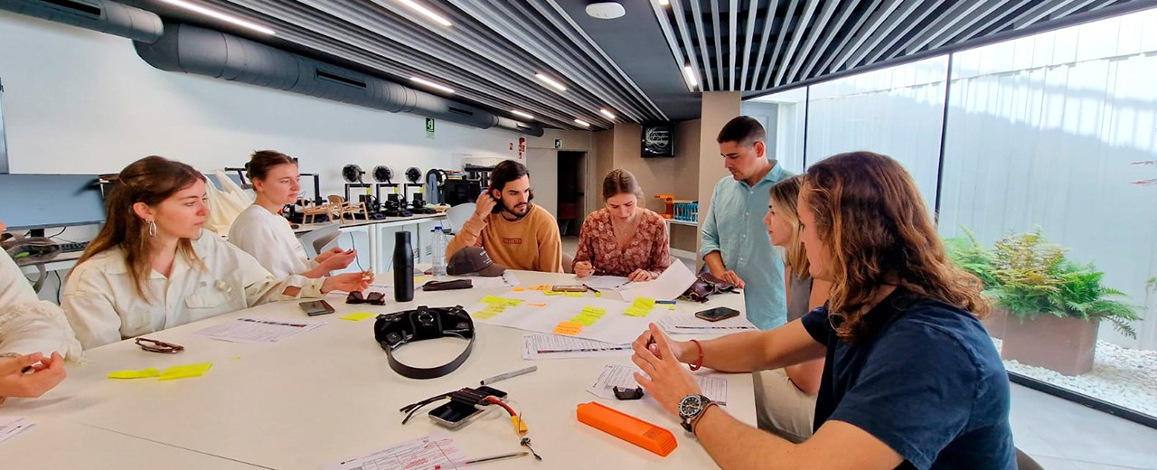 Innovando con Materially y UDIT: Inspiraciones tecnológicas que nos llevan a otra dimensión