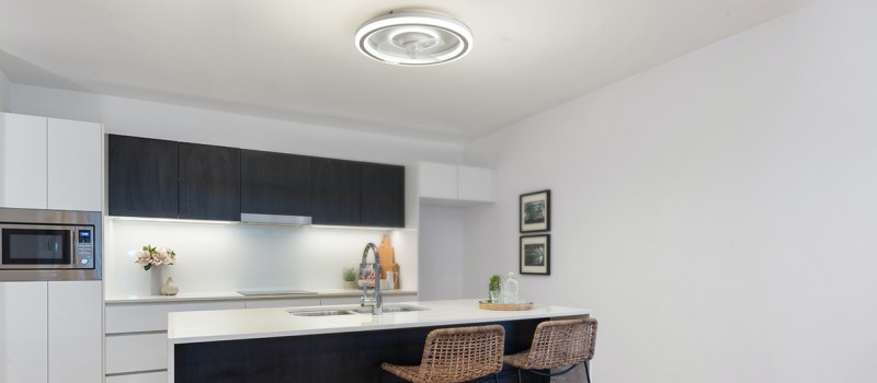 ¡VENTILADOR DE TECHO HASTA EN LA COCINA!